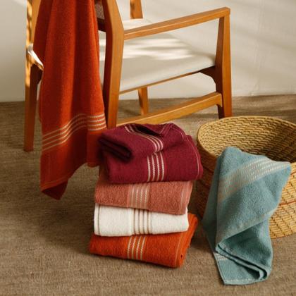 Imagem de Kit Com 04 Toalhas De Banho Gigante / Banhão Quasar - Rubi/Âmbar/Branca/Rosa- 72x150cm - LMpeter