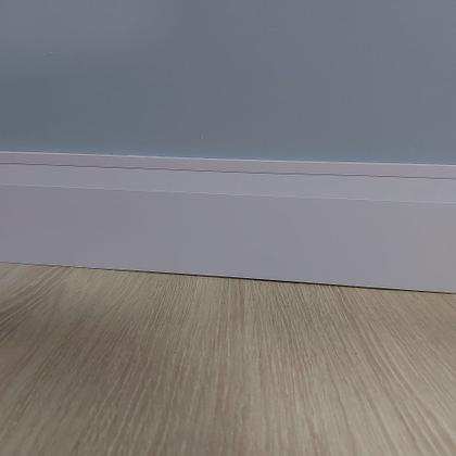 Imagem de Kit com 10 Barras de Rodapé de Poliestireno Frisado - Branco - 10cm de altura (10x1x240cm)