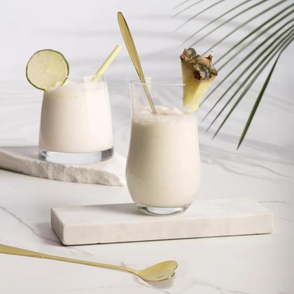 Imagem de Kit com 10 colheres de sobremesa de coração.