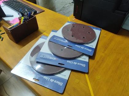 Imagem de Kit Com 10 Lixas 225mm Grãos Para Lixadeiras Girafa De Tetos