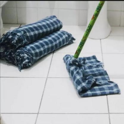 Imagem de Kit com 12 Panos de Chão Grande 70x40cm - Saco Duplo Xadrez Azul Alvejado - Neves - Revenda