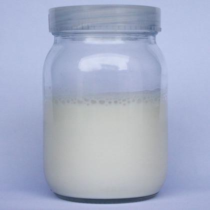 Imagem de Kit com 15 Potes de Vidro para Armazenar Leite Materno 200ml