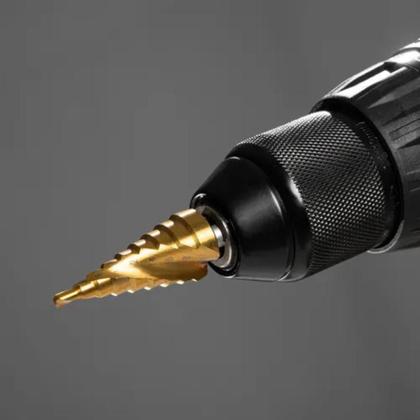 Imagem de Kit Com 2 Brocas Escalonadas 4-12 mm E 4-20 mm Titânio Ótima