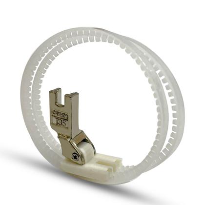 Kit com 3 calcadores de teflon rodizio com correia deslizante para couro reta industrial - ADB ACESSORIOS PARA PATCHWORK Imagem de Kit com 3 calcadores de teflon rodizio com correia deslizante para couro reta industrial