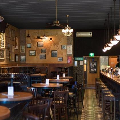 Imagem de Kit com 30 M² Forro de Pvc 8mm X 20cm X 3,00m (6m²) por Caixa