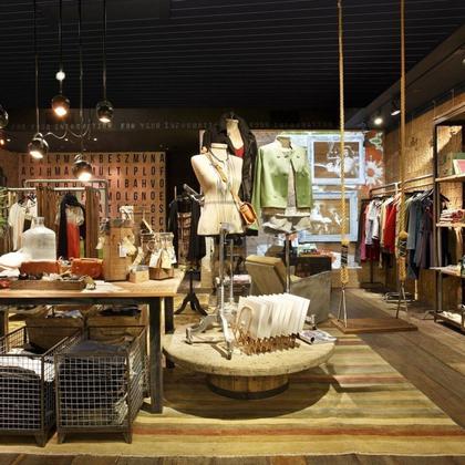 Imagem de Kit com 30 M² Forro de Pvc 8mm X 20cm X 3,00m (6m²) por Caixa