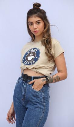 Imagem de KIT com 4 Camisetas femininas estampas e cores variadas.