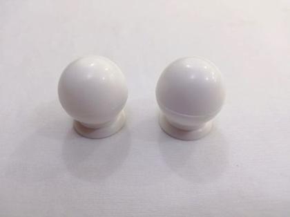 Imagem de Kit com 4 Puxadores Para Gaveta Cômoda Armário Guarda Roupa Formato de Bolinha Plástico Branco