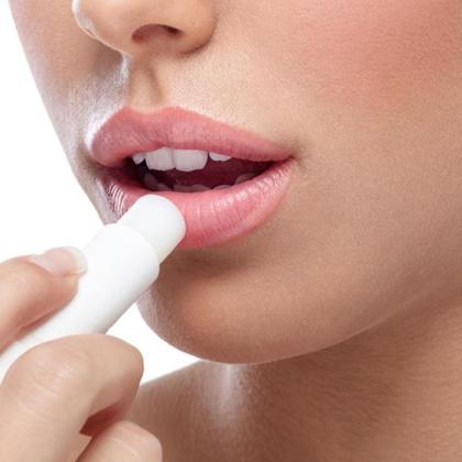 Imagem de Kit Com 5 Protetor Labial e Solar Fps 15 Manteiga de Cacau Com Própolis e Vitamina E