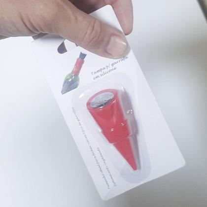 Imagem de Kit com 6 Tampa Rolha De Silicone Formato Cone para Garrafas Vinho Espumante
