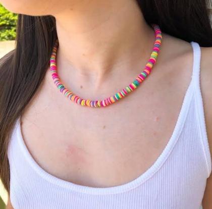 Imagem de Kit Conjunto Colar Choker e Pulseira Miçangas Disco Fimo Disquinhos 6mm Emborrachada Coloridos Moda Praia Verão