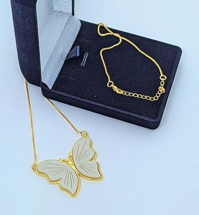 Imagem de Kit Conjunto Colar e Brincos Feminino com Pingente Borboleta Madrepérola Grande Folheado Ouro 18k Gargantilha Presente