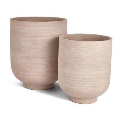 Imagem de kit de 2 cachepot em cimento bege riscado mart 26,cm5 e 22cm