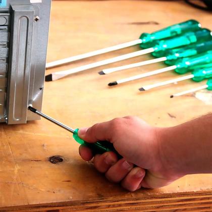 Imagem de Kit de Chaves de Fenda e Phillips - Resistente e Prático