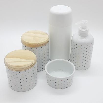 Imagem de Kit de Higiene para Bebê e Lavabo Poá Colorido com 5 Peças e Tampa de Pinus