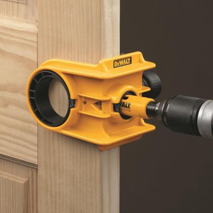 Imagem de Kit de Instalação de Fechadura de Porta DEWALT com Design C-Clamp - D180004