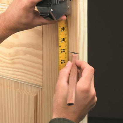 Imagem de Kit de Instalação de Fechadura de Porta DEWALT com Design C-Clamp - D180004