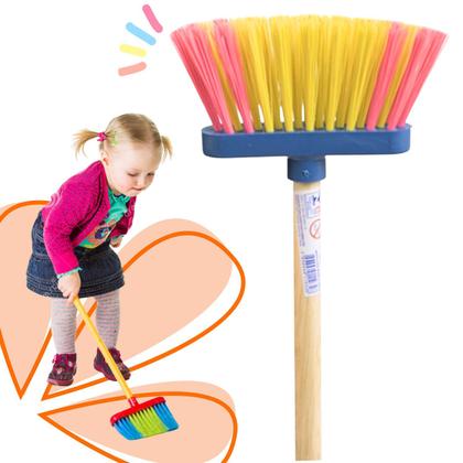 Imagem de Kit de limpeza infantil com rodo/ vassoura/ pá coloridos 