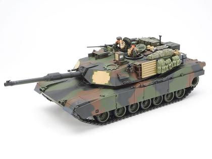 Imagem de Kit de modelos Tamiya Models M1A2 Abrams em escala 1/35 com figuras