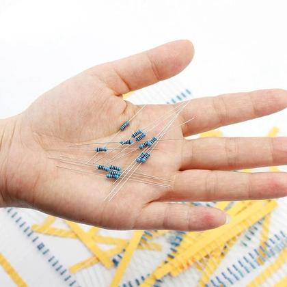 Imagem de Kit De Resistores De Filme Metálico 300/600PCS 1/4W 1% Tolerância 30 Tipos 1K 10K 100K 220ohm 1M Com