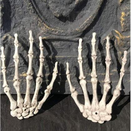 Imagem de Kit Decoração de Halloween 6 Mãos de Caveira Assustadoras