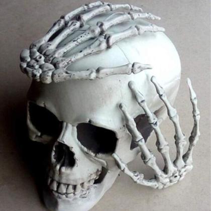 Imagem de Kit Decoração de Halloween 6 Mãos de Caveira Assustadoras