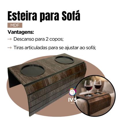 Imagem de Kit Esteira Porta Copos Sofá 2 Peças Mdf Madeira Braço Apoio Bandeja Madeira Rústica Moderna Braço Sofá com Porta Copos Café Bebidas
