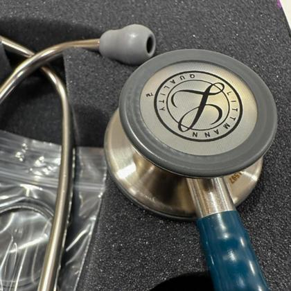 Imagem de Kit Estetoscópio Littmann + Esfigmo + Case - Cores Variadas