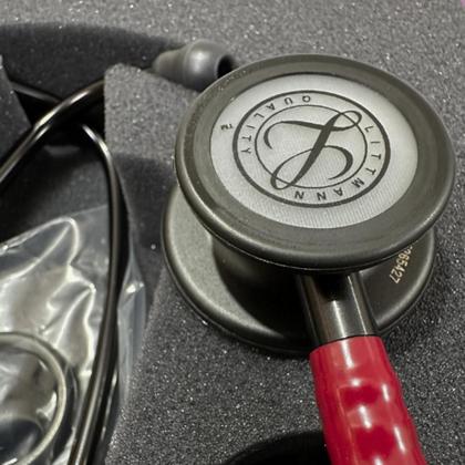 Imagem de Kit Estetoscópio Littmann + Esfigmo + Case - Cores Variadas