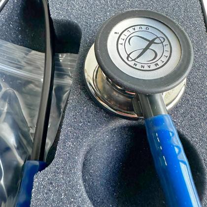 Imagem de Kit Estetoscopio Littmann + esfigmo + case + Laterna - Cores Variadas