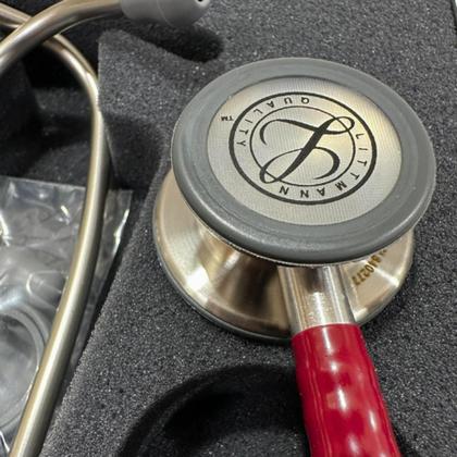 Imagem de Kit Estetoscopio Littmann + esfigmo + case + Laterna - Cores Variadas