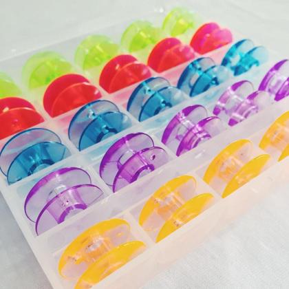 Imagem de Kit Estojo Box Caixa Organizador Plástico com 25 Bobinas Altas Coloridas Para Maquina de Costura
