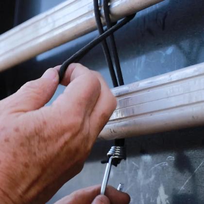 Imagem de Kit Extensor Lona Elástico 50 Uni Corda Fixador Gancho 35cm Preto