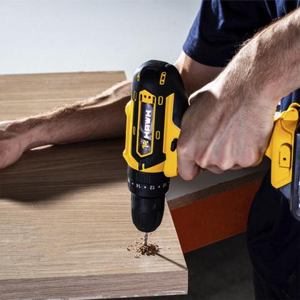 Imagem de Kit Furadeira de Impacto 20V  2 Baterias Maleta