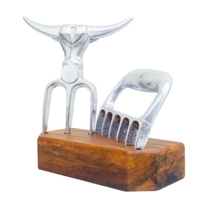 Imagem de Kit Garra De Urso e Tridente Alumínio com Base de Madeira Rústica