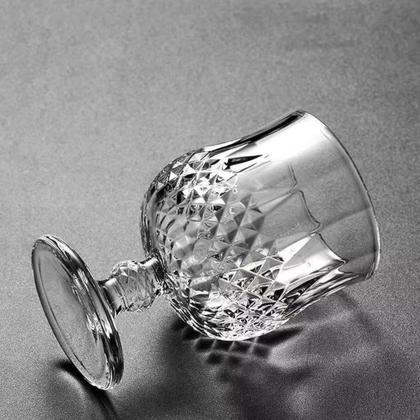 Imagem de Kit Garrafa De Vidro Para Whisky Mini Bar 2 Copos Para Whisky 6 Mini Taça Para Licor Decoração