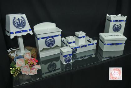 Imagem de Kit Higiene bebê 8 peças Passa Fita - BRANCO COM COROA AZUL MARINHO