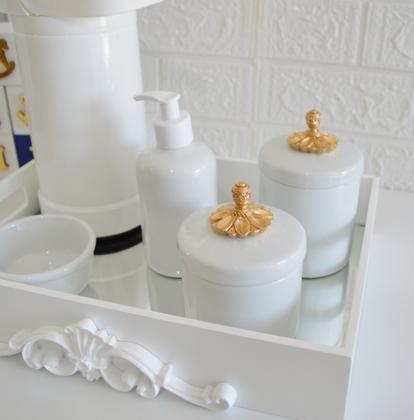 Imagem de Kit Higiene Bebê K028 Porcelanas Térmica Banho Cuidado Quarto Dourado