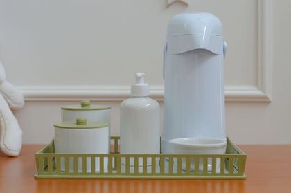 Imagem de Kit Higiene Bebe K039 Completo Infantil Safari Moderno Porcelanas Bandeja Safari Térmica 500 ml Gel