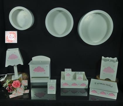 Imagem de Kit Higiene bebê mdf 8 pçs + 3 Nichos Brancos NUVEM MENINA (Pronta Entrega)