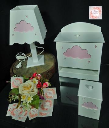 Imagem de Kit Higiene bebê mdf 8 pçs + 3 Nichos Brancos NUVEM MENINA (Pronta Entrega)