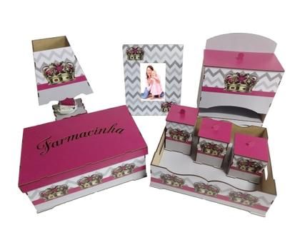 Imagem de Kit Higiene Bebe Safari Maternidade Com Trio De Quadros Mdf