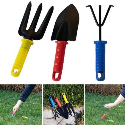 Imagem de Kit Jardinagem Pá Rastelo e Garfo + Luva Pigmentada Preta