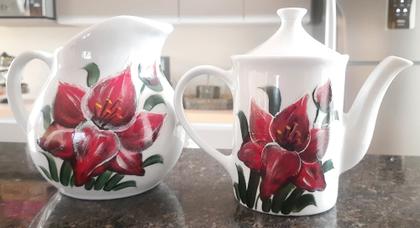 Imagem de Kit Jarra 1,3L e Bule 700ml - Porcelana decorada