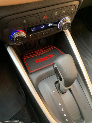 Imagem de Kit Jogo Tapetes Console Onix automático Plus Hatch 2020 2021 2022 2023 12 Peças