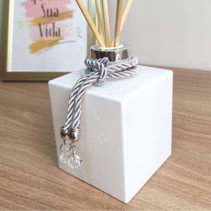 Imagem de Kit Lavabo Saboneteira Porta Sabonete Líquido Aromatizador Difusor Porta Escova De Dentes Pincel Maquiagem-Organizadores Jogo Banheiro-Branco e Prata