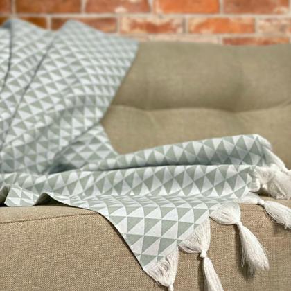 Imagem de Kit Manta Xale de Sofá Páscoa Decorativa Com 3 Capas Para Almofada