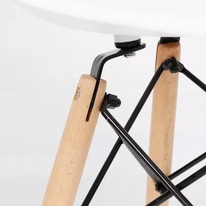 Imagem de Kit Mesa Eiffel Branca e 04 Cadeiras Eiffel Brancas