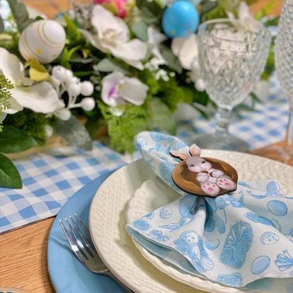 Imagem de Kit Mesa Posta Sousplat Completo Com Trilho de mesa Para Páscoa Colorido Coelhinho