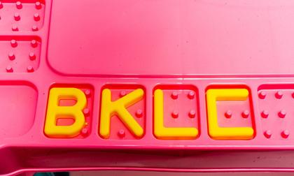 Imagem de Kit Mesinha Didática Com Fantasia Infantil Princesa Fada